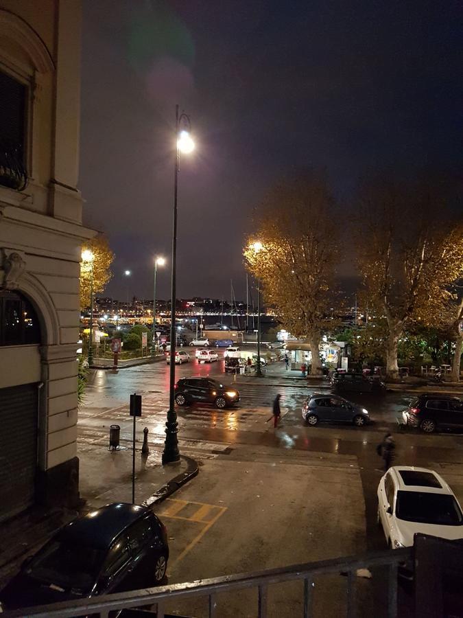 Napoli Lungomare Caracciolo Mon Amour Zewnętrze zdjęcie