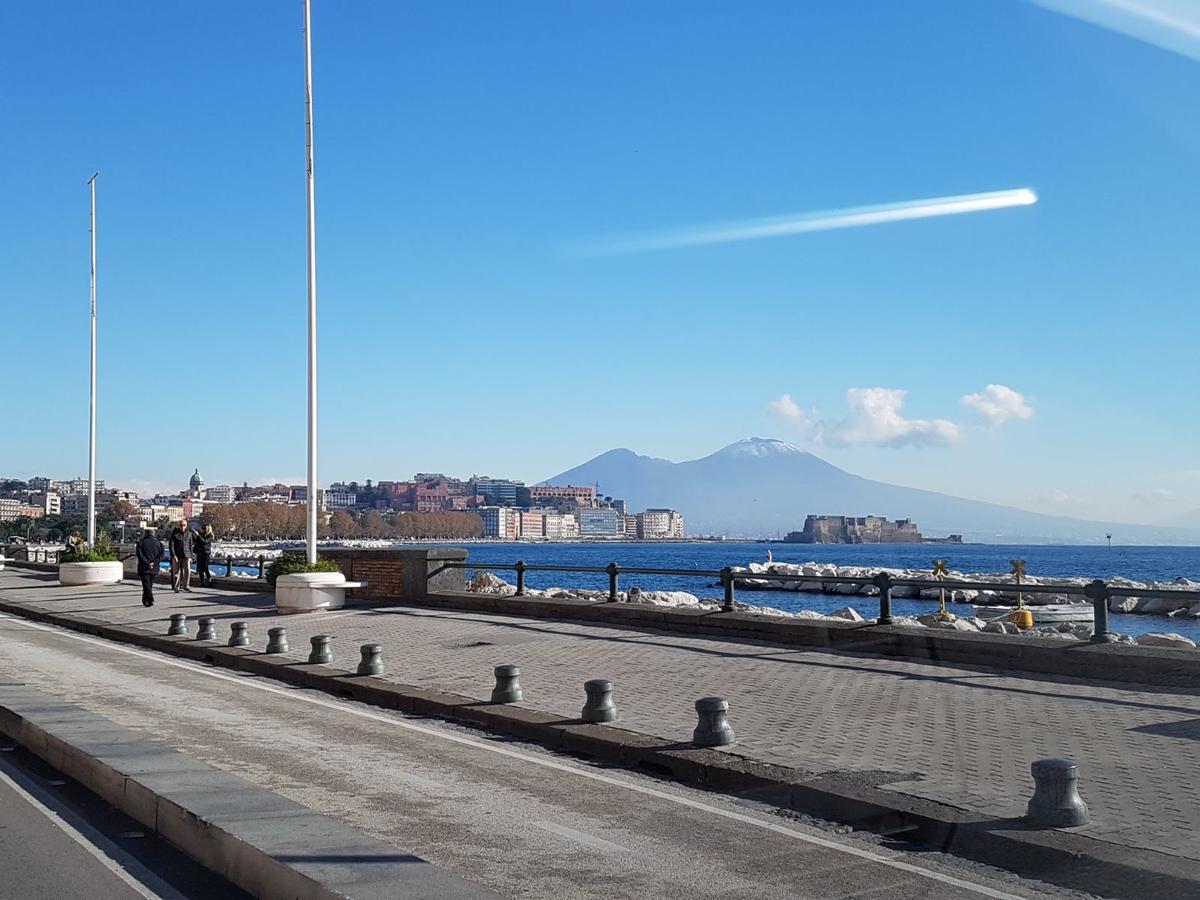 Napoli Lungomare Caracciolo Mon Amour Zewnętrze zdjęcie