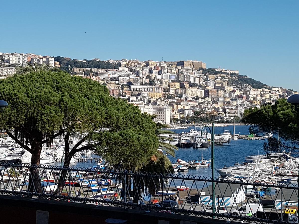 Napoli Lungomare Caracciolo Mon Amour Zewnętrze zdjęcie