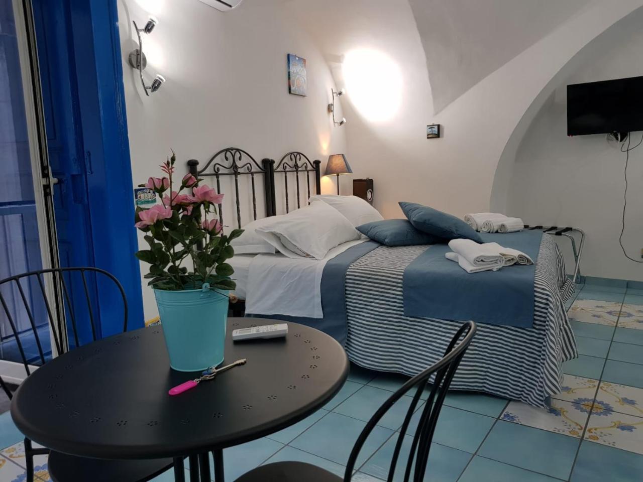 Napoli Lungomare Caracciolo Mon Amour Zewnętrze zdjęcie